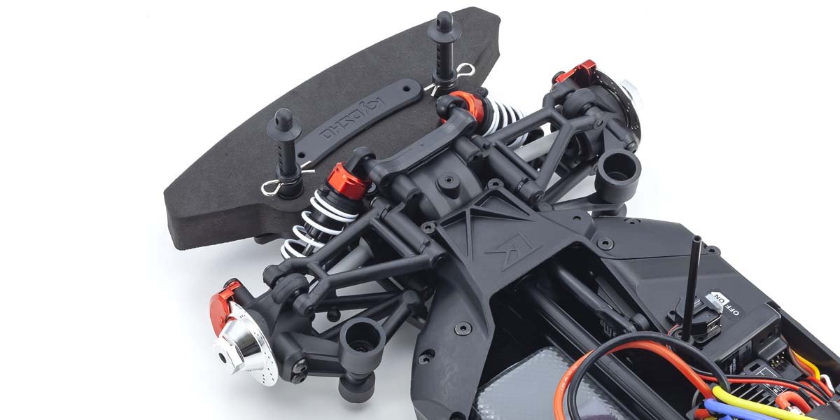 Handling factors such as bump steer and scrub radius are optimised with the front suspension. Simple ball-connected steering hubs provide reliable control and smooth movement. Front & rear hub carriers are interchangeable, optimising the need for spare parts & easy maintenance.