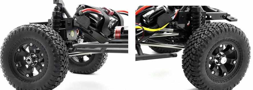 1.9in high-grip off-road tyres are coupled with electro-plated Beadlock rims and protection covers.