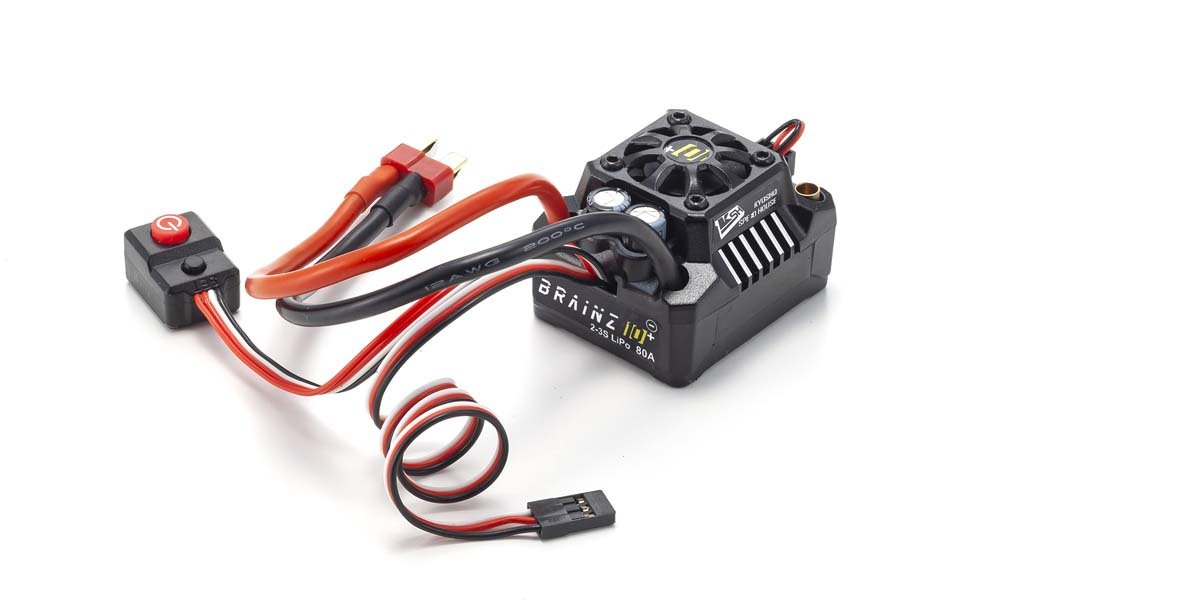 Equipped with BRAINZ 10+ waterproof ESC (speed controller) that boasts 80A capacity. Top mounted cooling fan manages heat generation to reduce power loss even with extended running times.