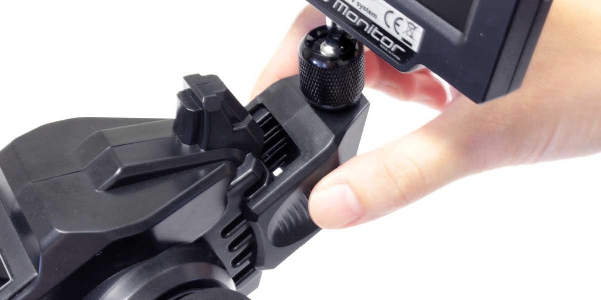 Attachment to fit the monitor is compatible with the Kyosho KT-231(+) and KT-331P and KT-531P transmitters. Angle can be set freely to your preference.