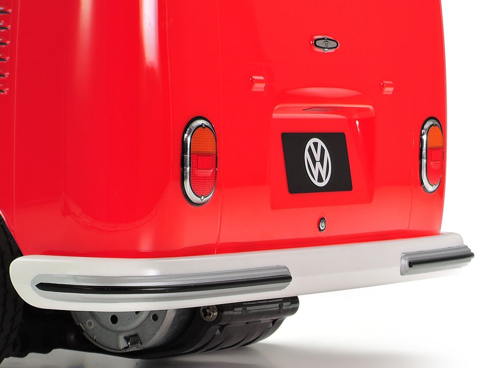 The rear of the model also shows off excellent attention to detail, including a separate bumper part.