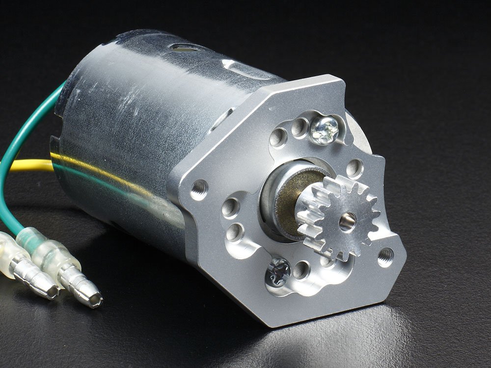 An aluminium motor mount not only keeps the motor securely attached, it also acts as a heat sink